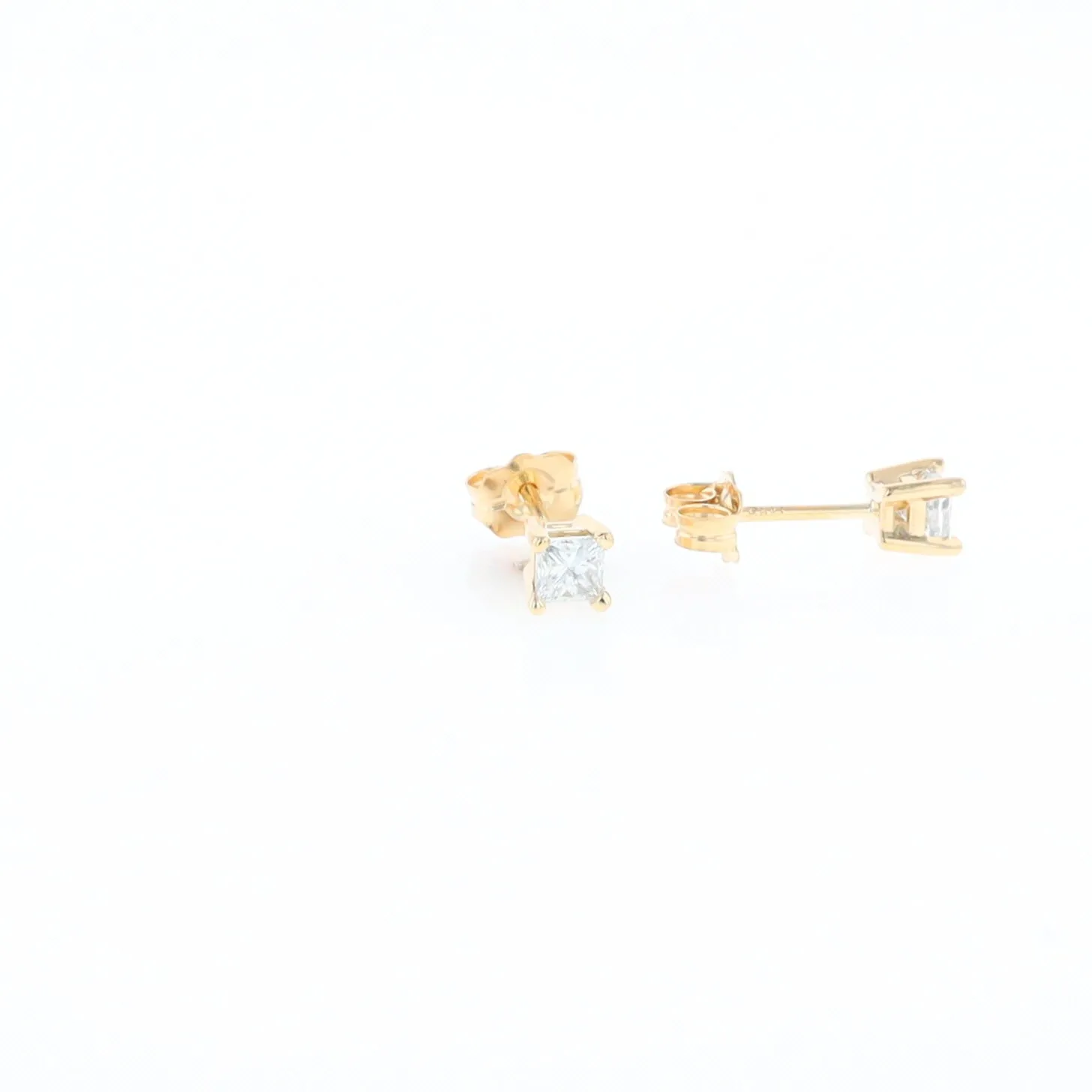 0.38ctw Diamond Stud Earrings