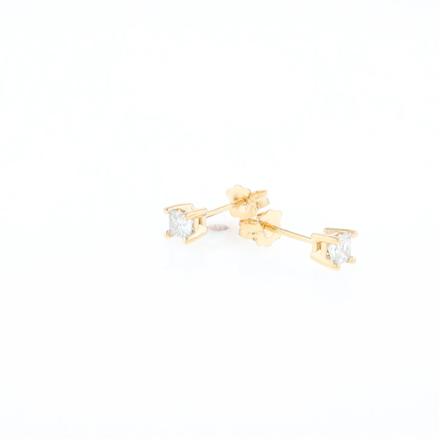 0.38ctw Diamond Stud Earrings