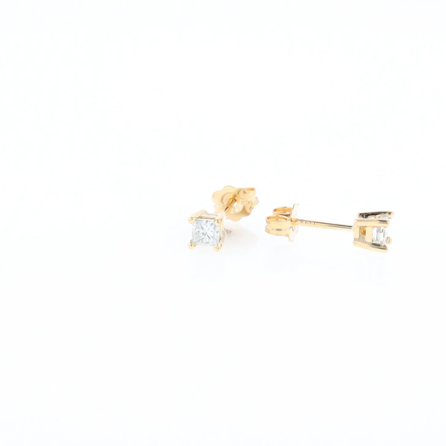 0.38ctw Diamond Stud Earrings