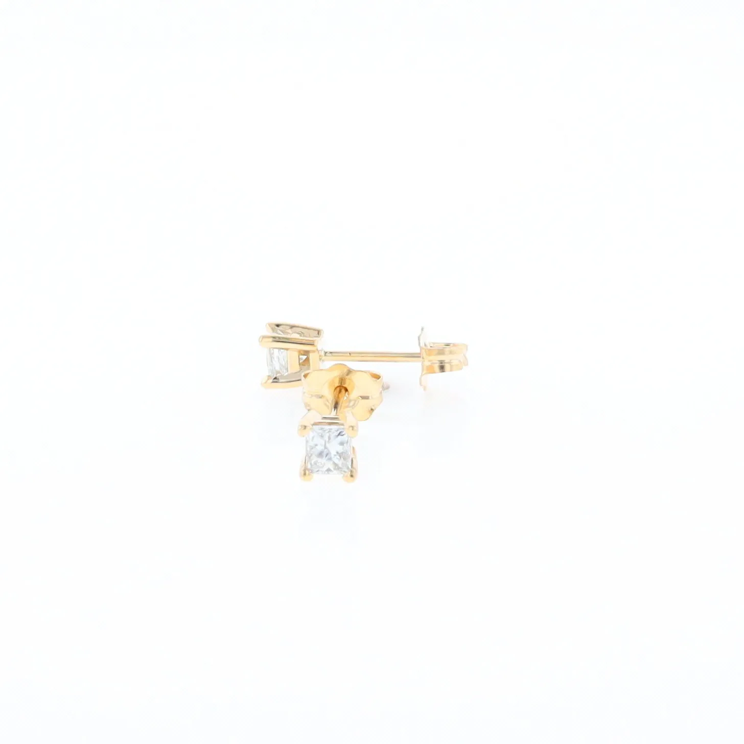 0.38ctw Diamond Stud Earrings