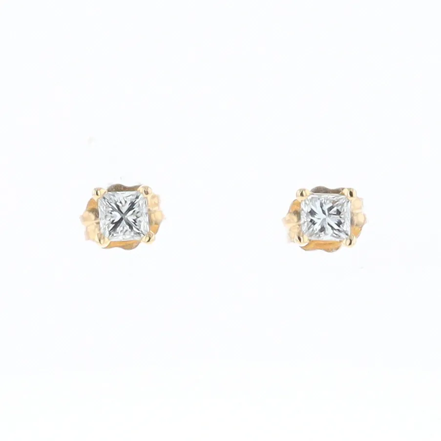 0.38ctw Diamond Stud Earrings