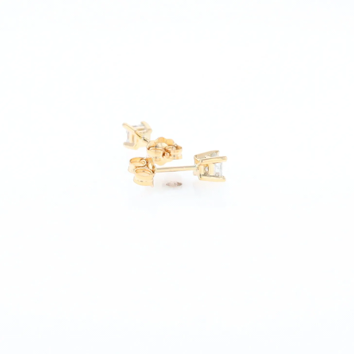 0.38ctw Diamond Stud Earrings