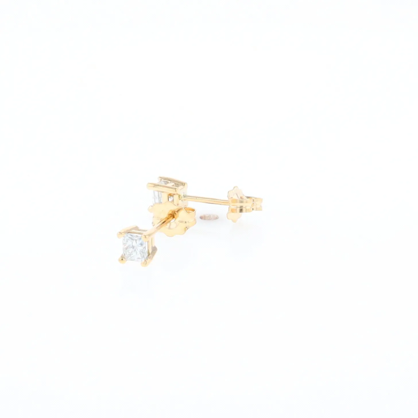 0.38ctw Diamond Stud Earrings