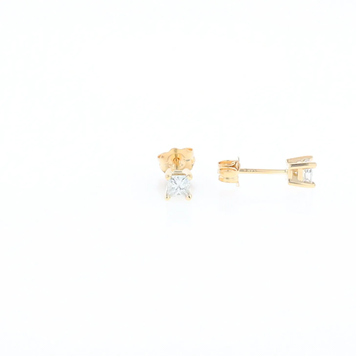 0.38ctw Diamond Stud Earrings