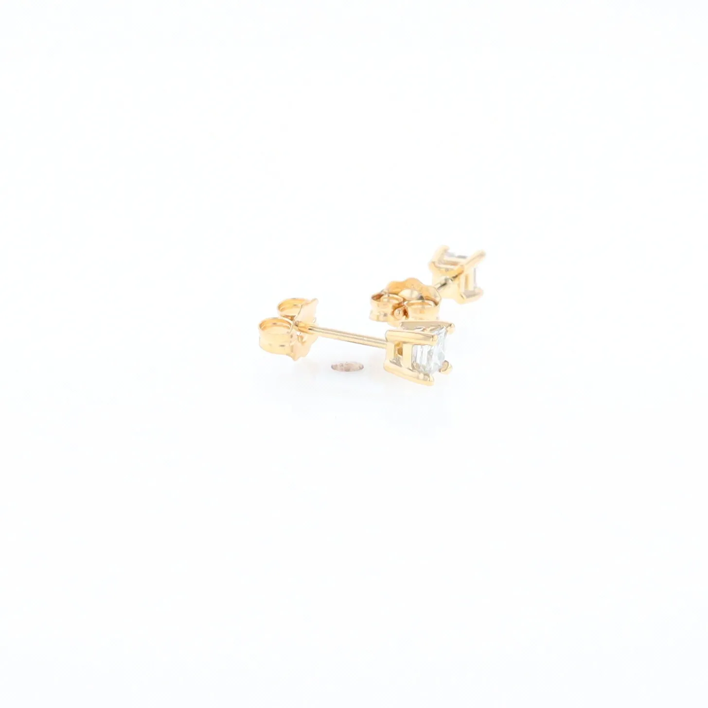 0.38ctw Diamond Stud Earrings