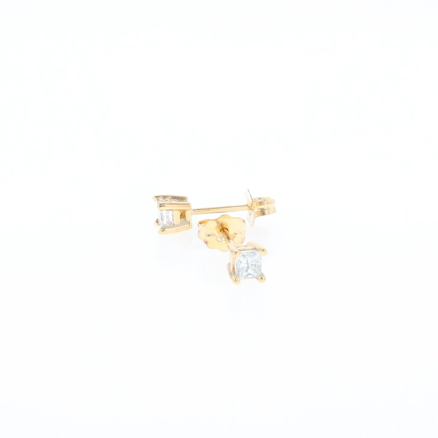 0.38ctw Diamond Stud Earrings