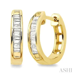 1/10 Ctw Baguette Cut Diamond Huggie Earrings in 10K Yellow Gold