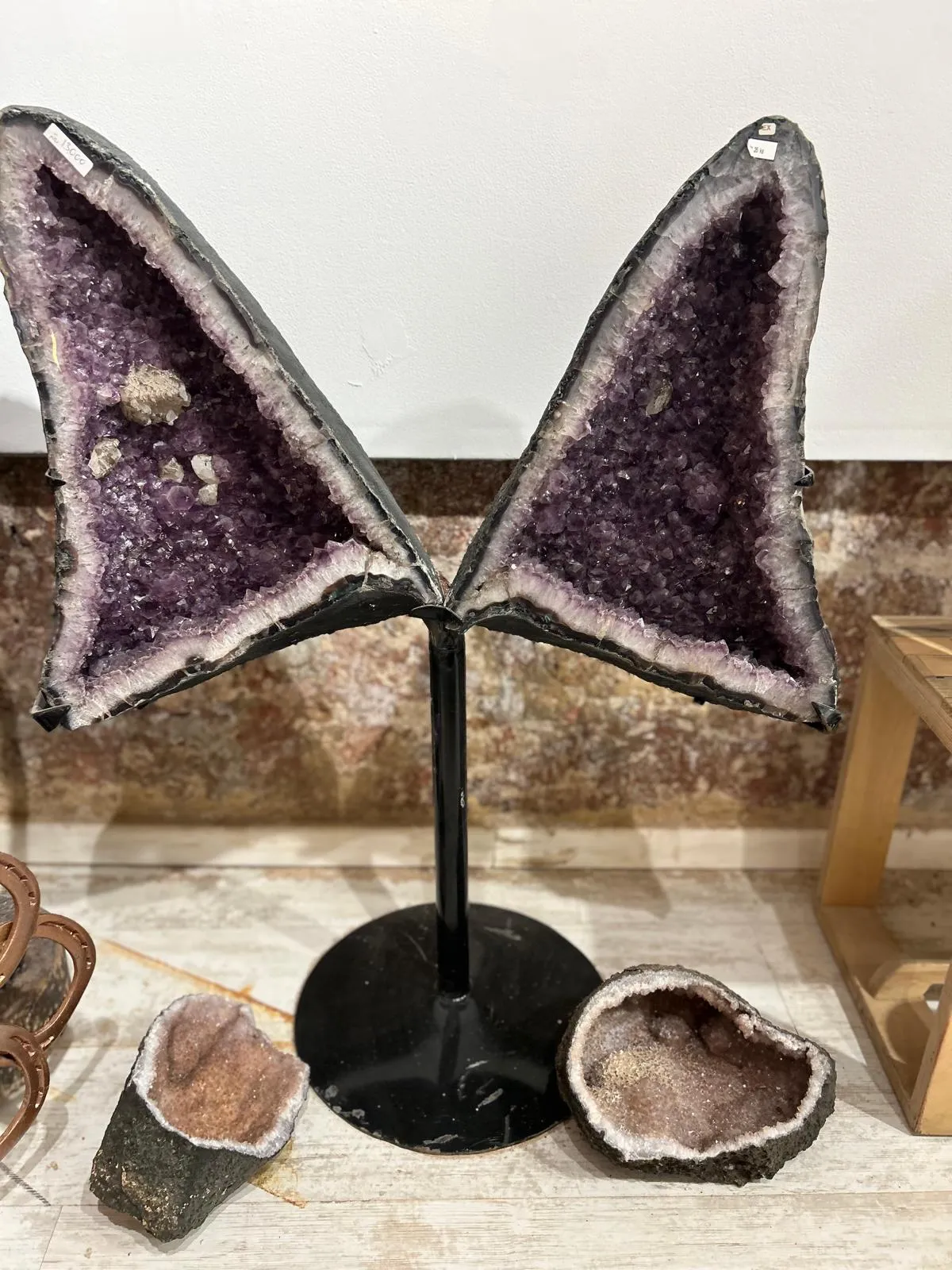 Amethyst butterfly Geods