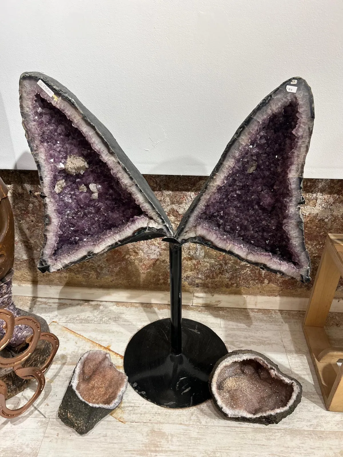 Amethyst butterfly Geods