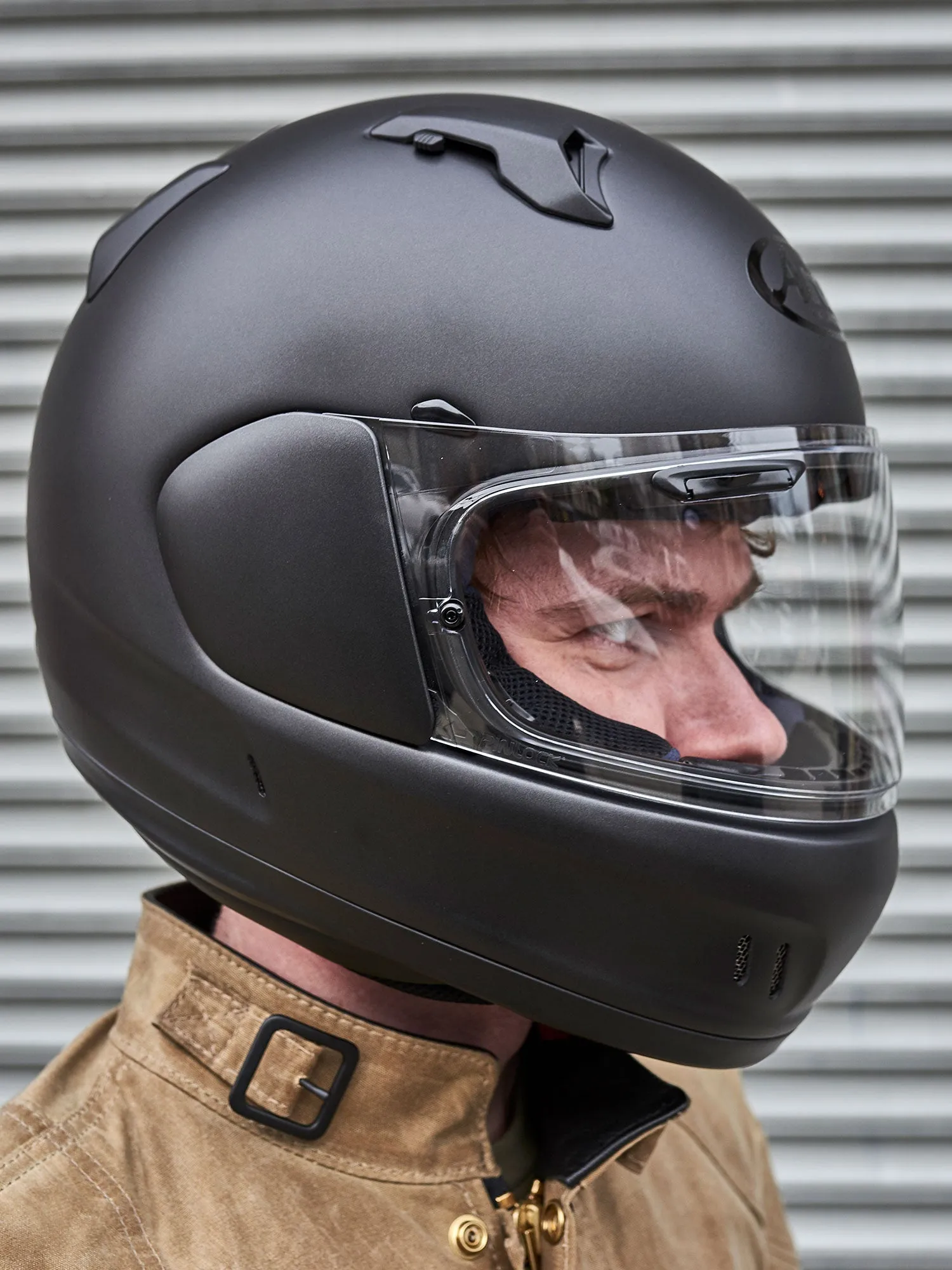 Arai Defiant-X Helmet