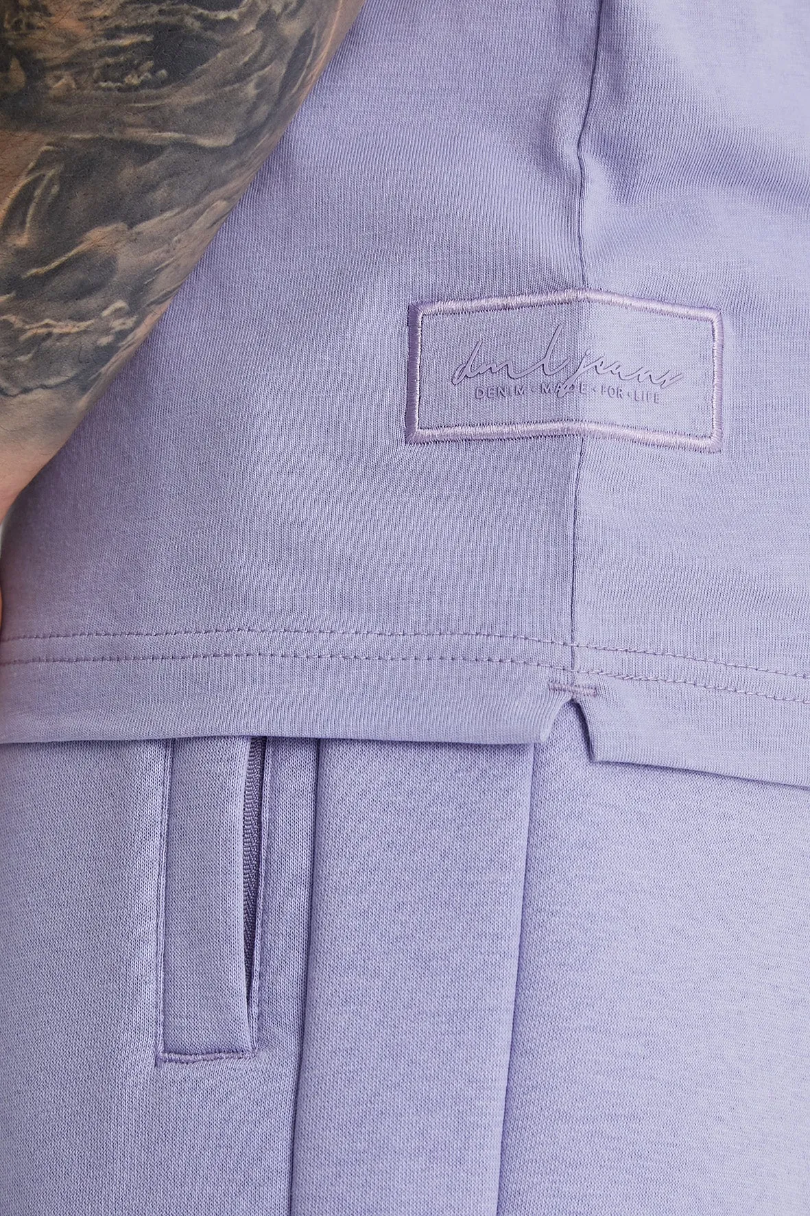 Aston crew neck t-shirt in Amethyst