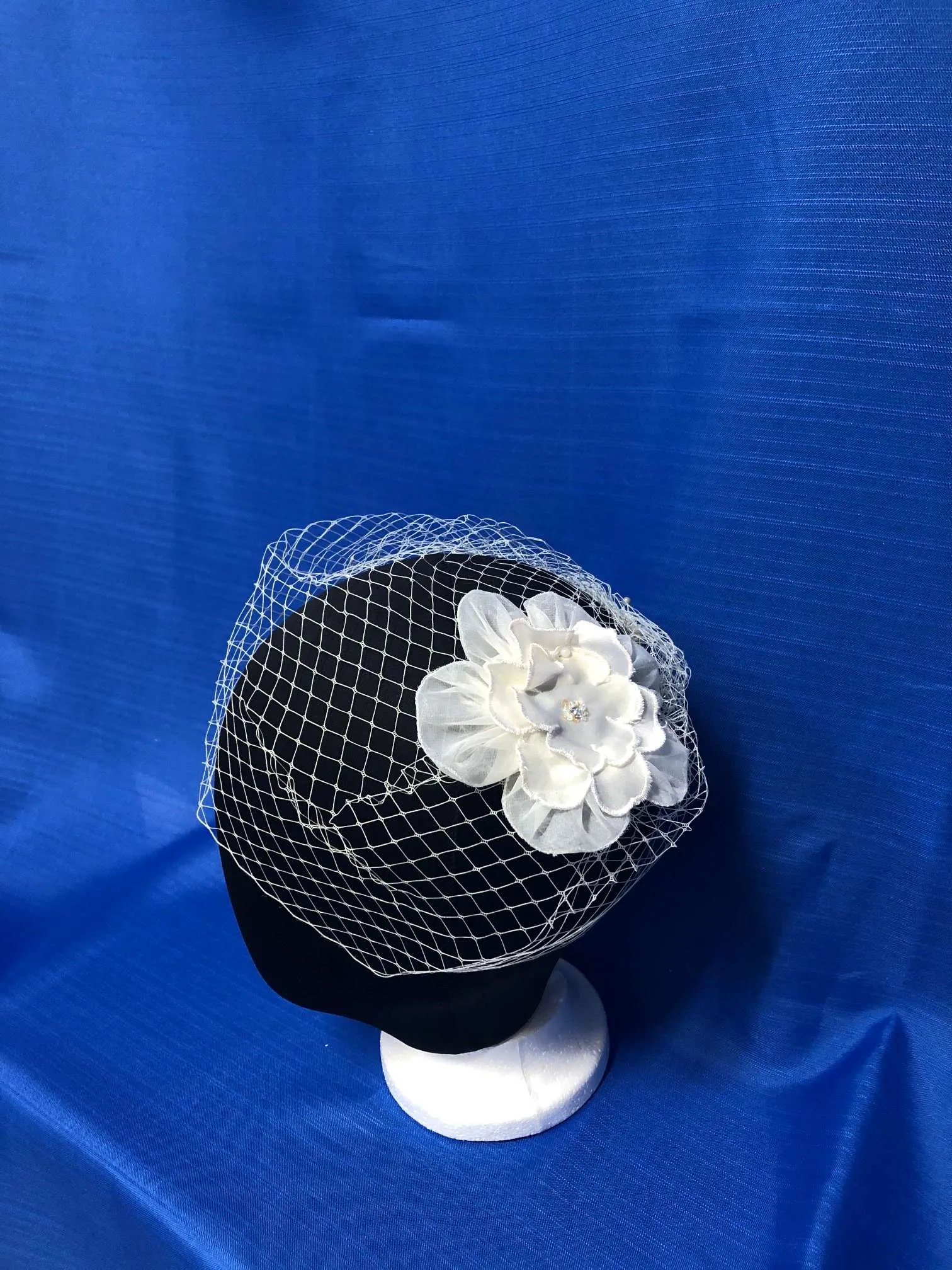 Birdcage 70: Russian Net with Organza Flower