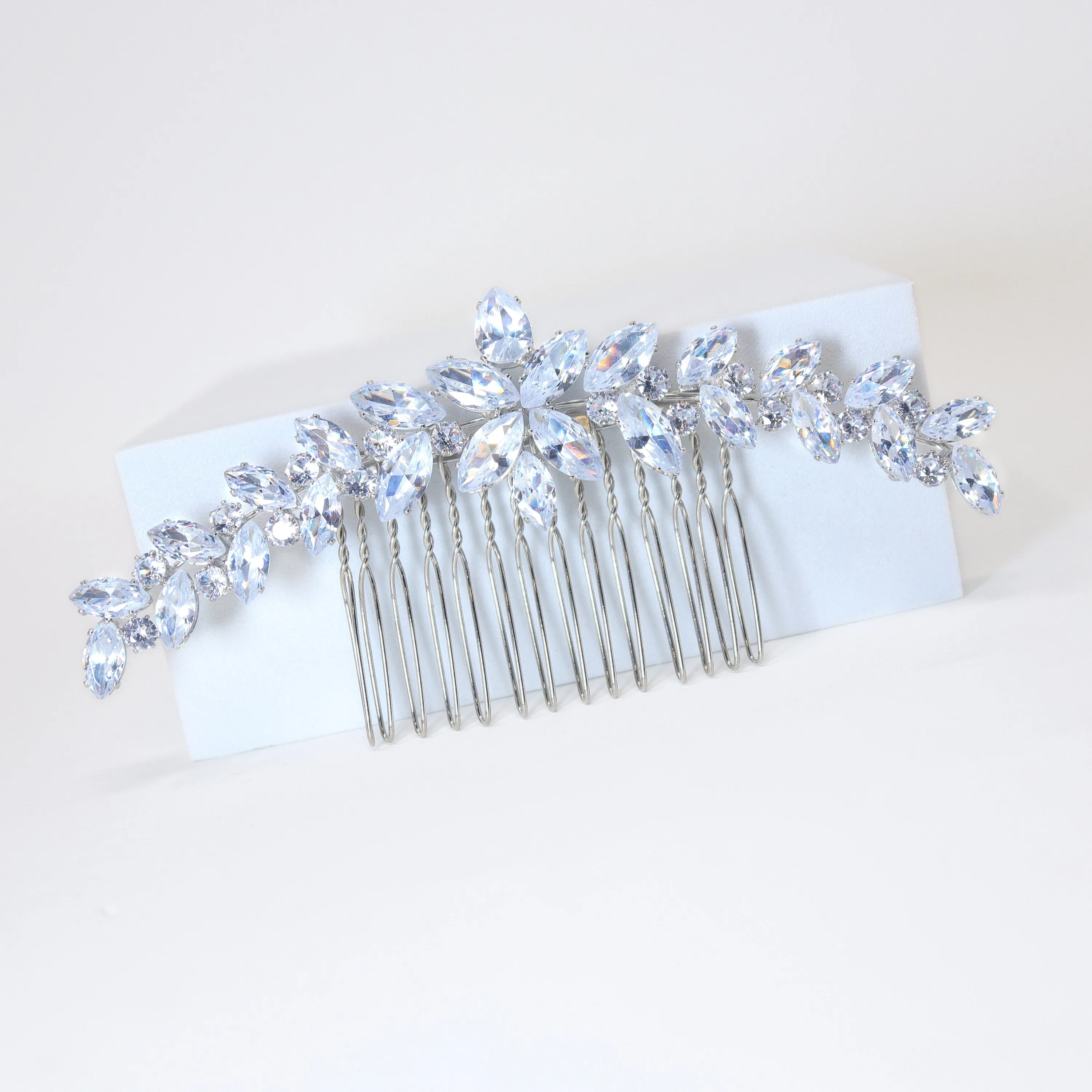 Cubic Zirconia, Diamond half Moon Vine Leaves Bridal Hair Comb, Bridal Hair Accessories, Wedding Hair Accessory, Bridal Hair Comb.