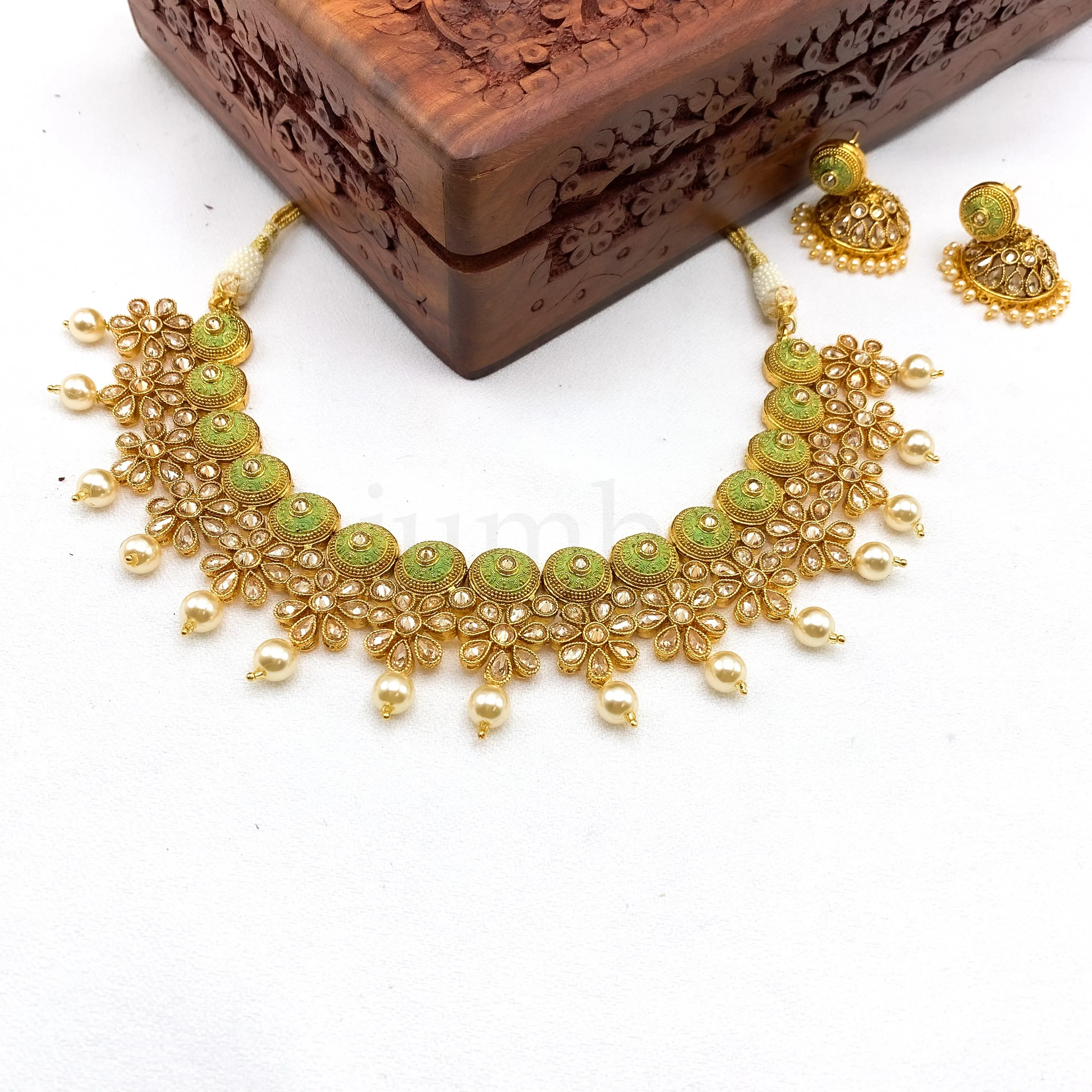 Exquisite LCD Champagne stone Antique Necklace in Pastel Green