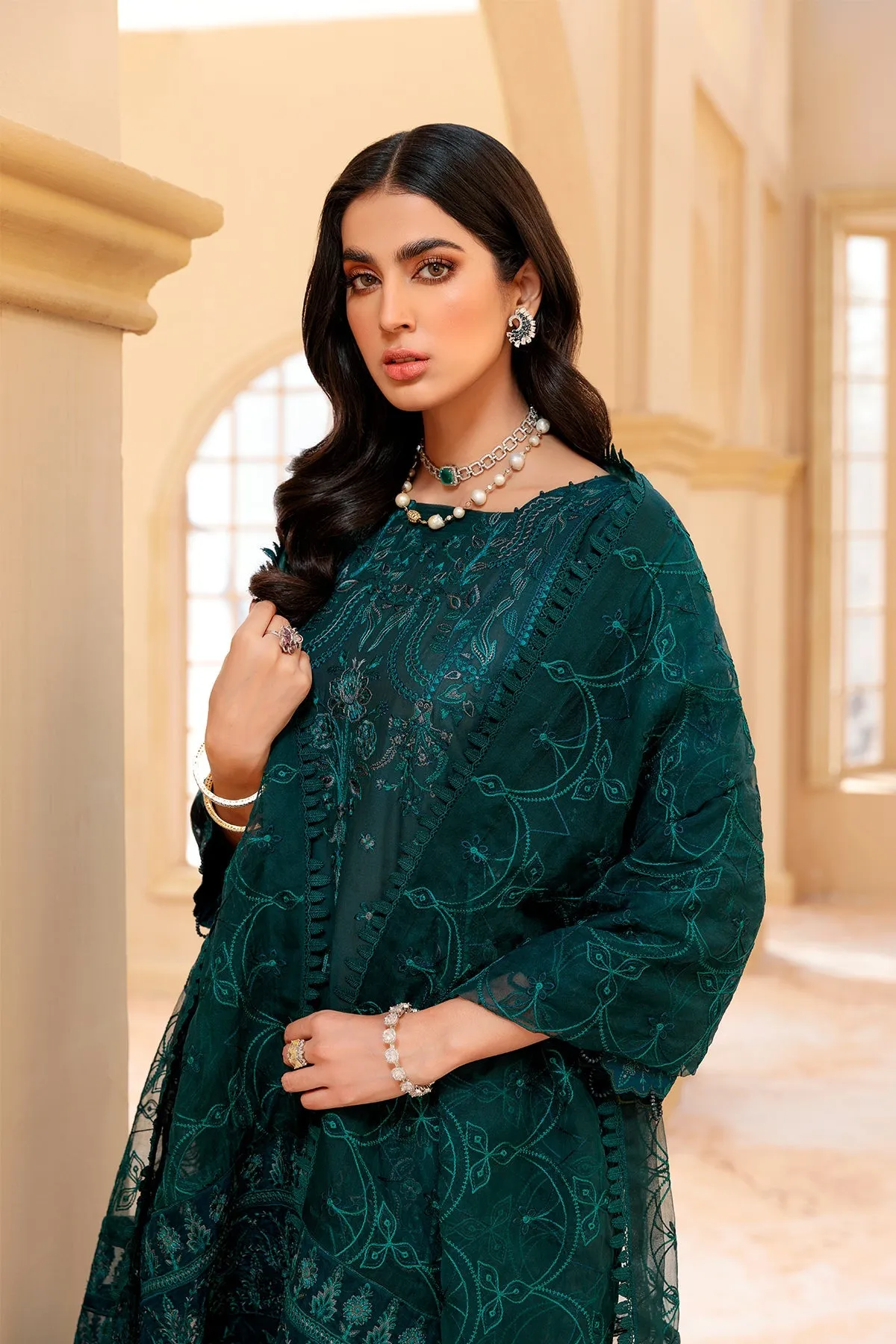 Farasha Festive Lawn Collection 2022 – MOONSTONE