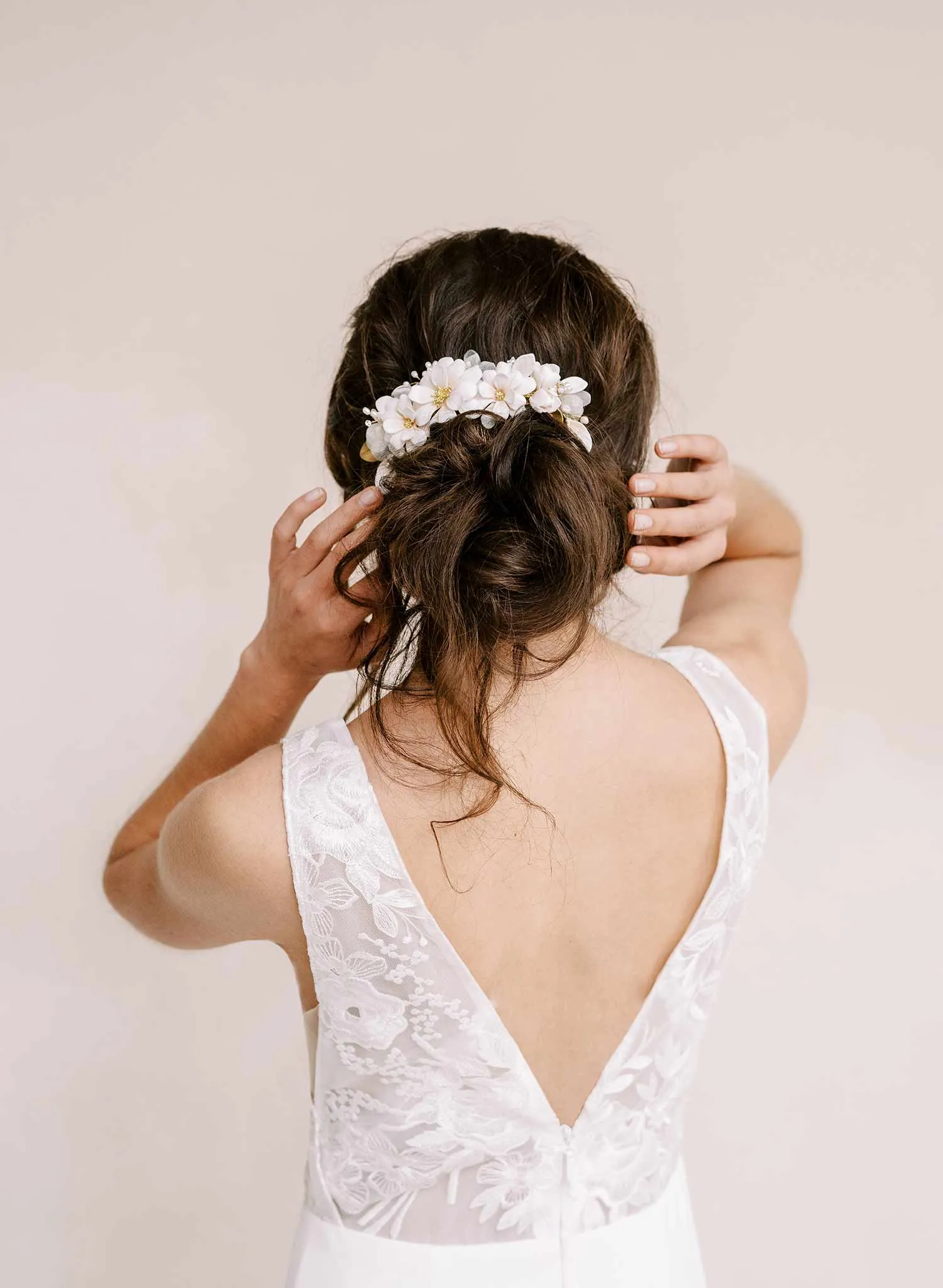 Flowering magnolia bridal hair comb - Style #2332