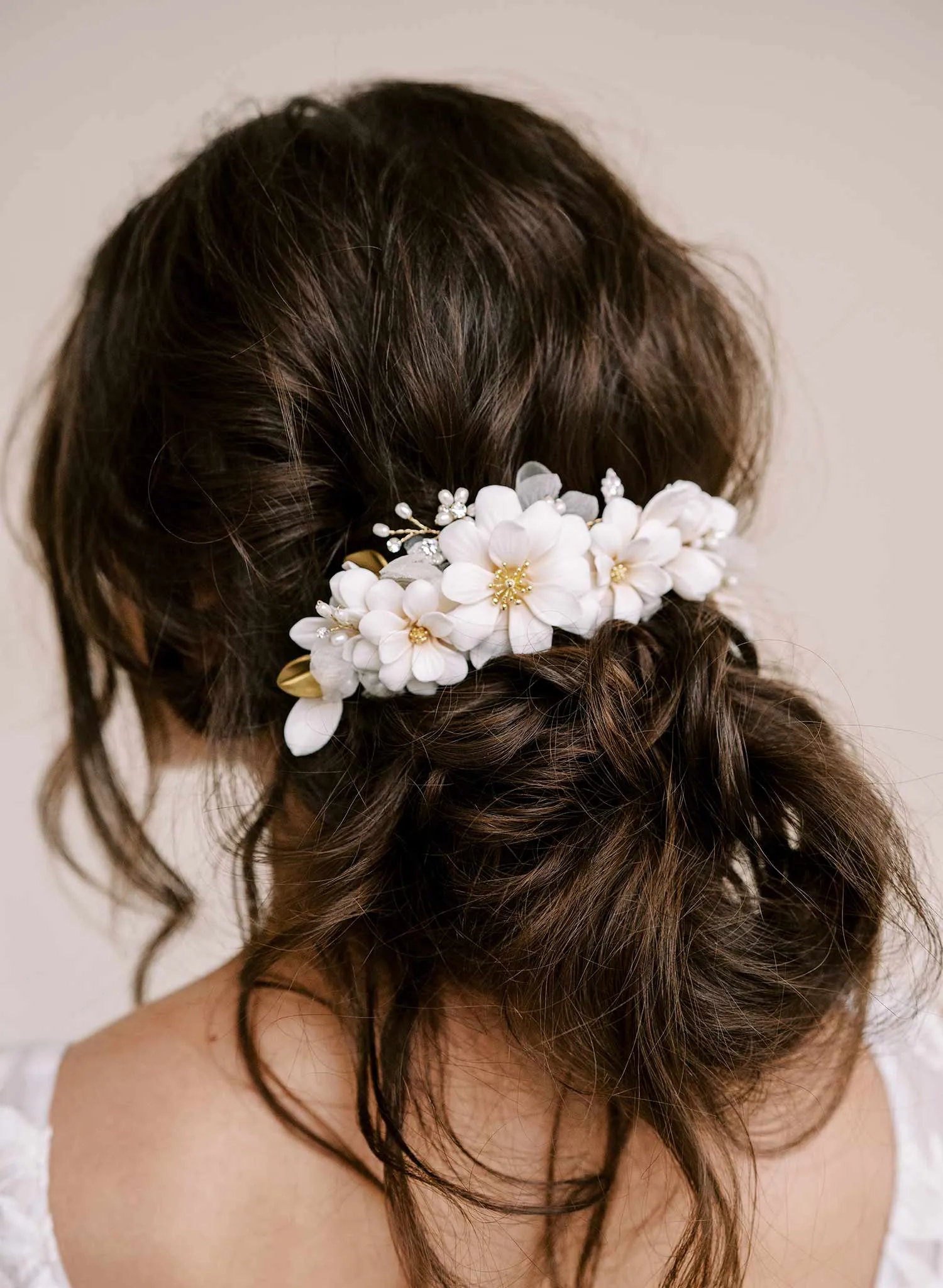 Flowering magnolia bridal hair comb - Style #2332