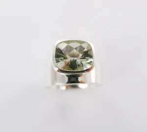 Green Amethyst Offset Ring in 2tone Ai288