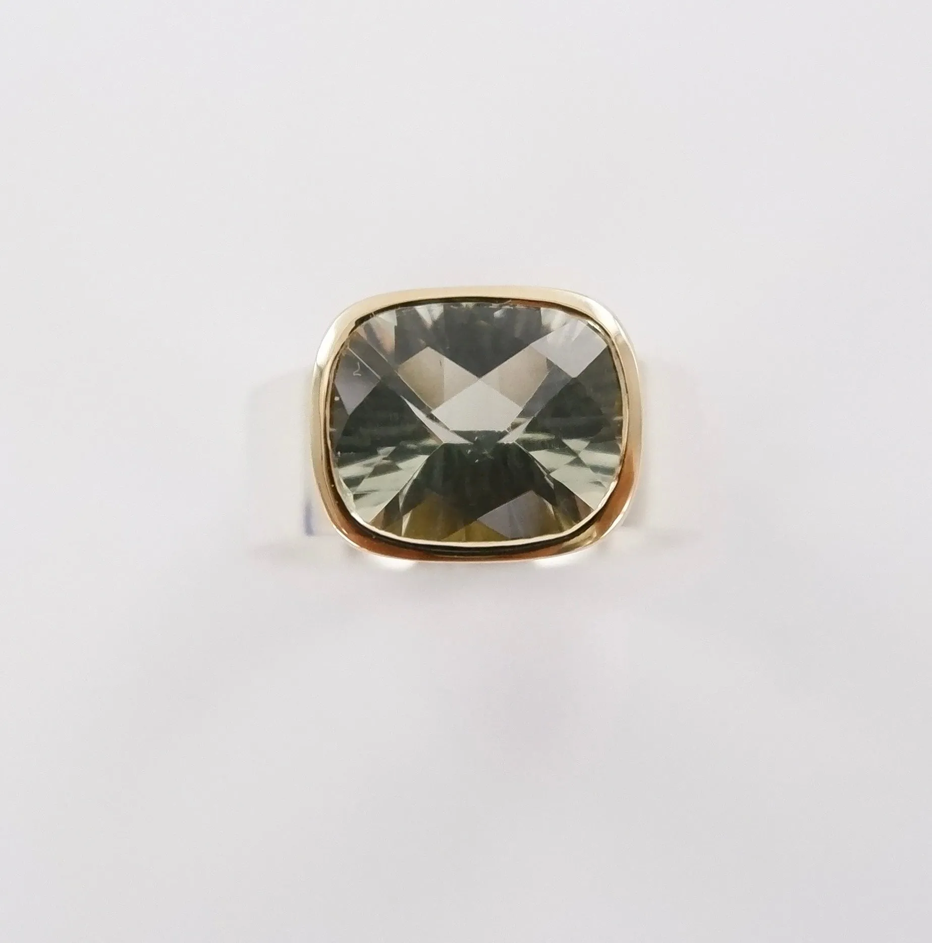 Green Amethyst Offset Ring in 2tone Ai288