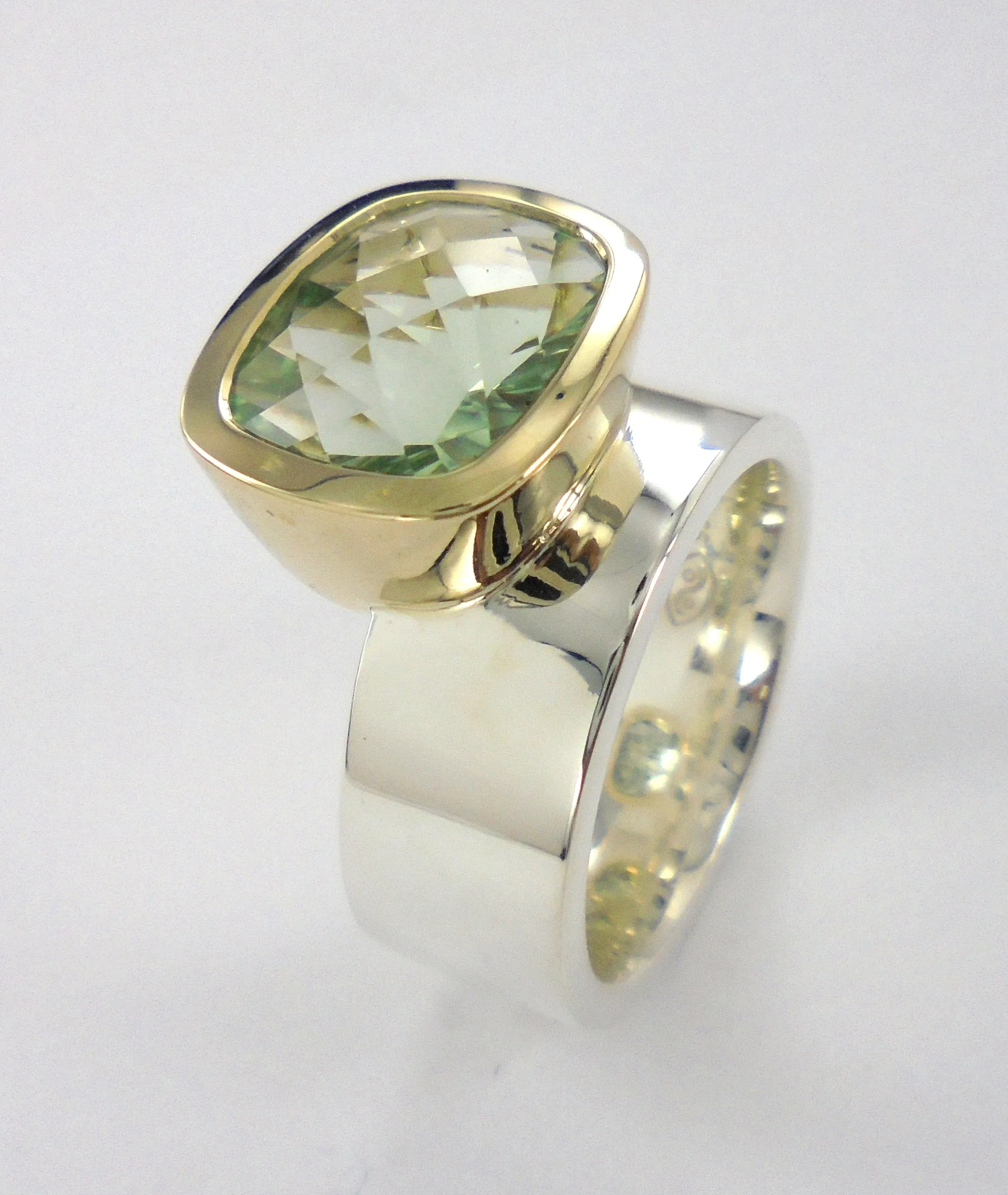 Green Amethyst Offset Ring in 2tone Ai288