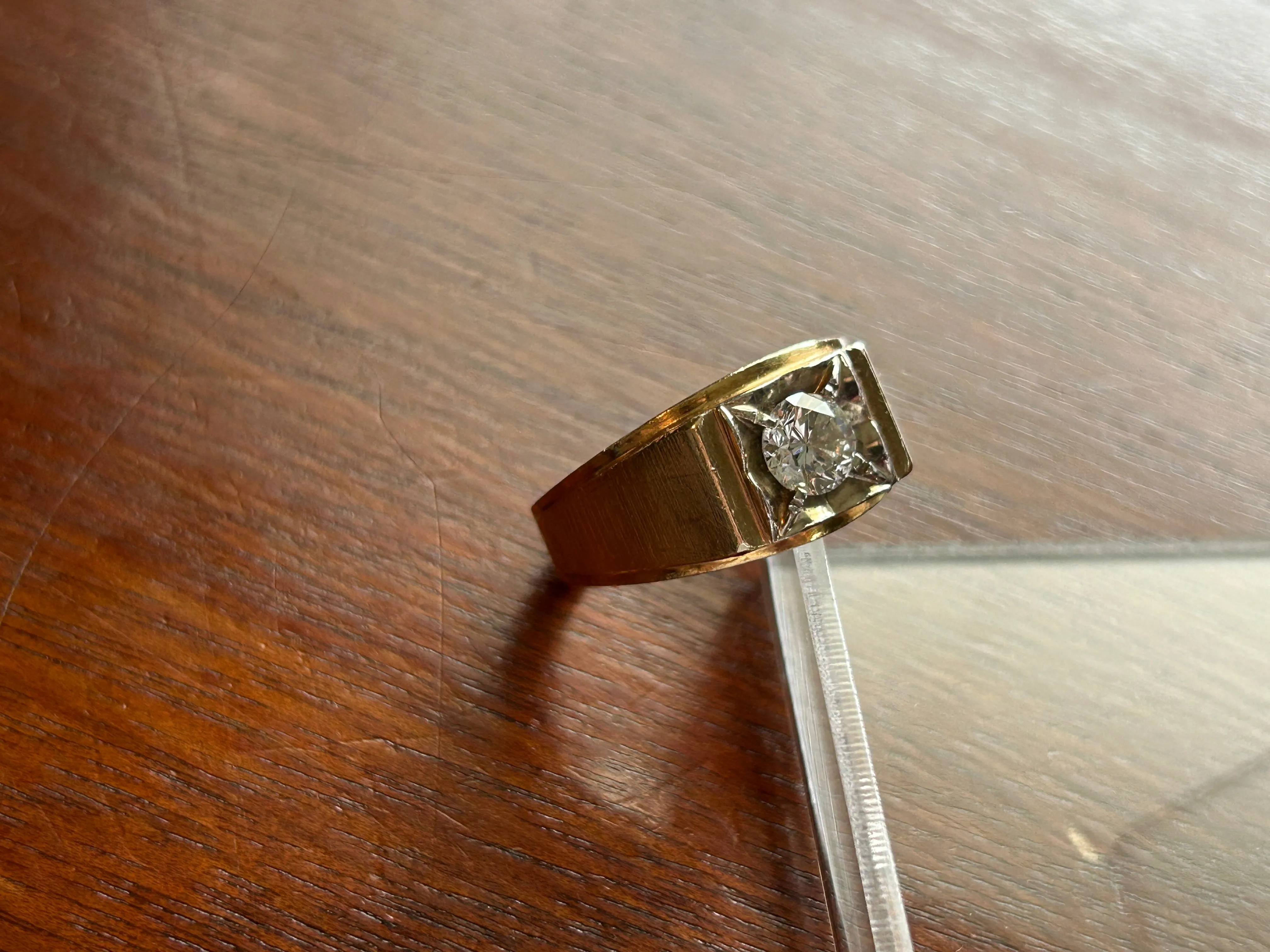 Vintage 14k Yellow Gold Mens .93 - 1ct Diamond Solitaire Signet Ring Sz 10.5