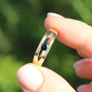 Vintage Semi Bezel Round Sapphire, 9ct Yellow Gold, size V1/2 or 10.75